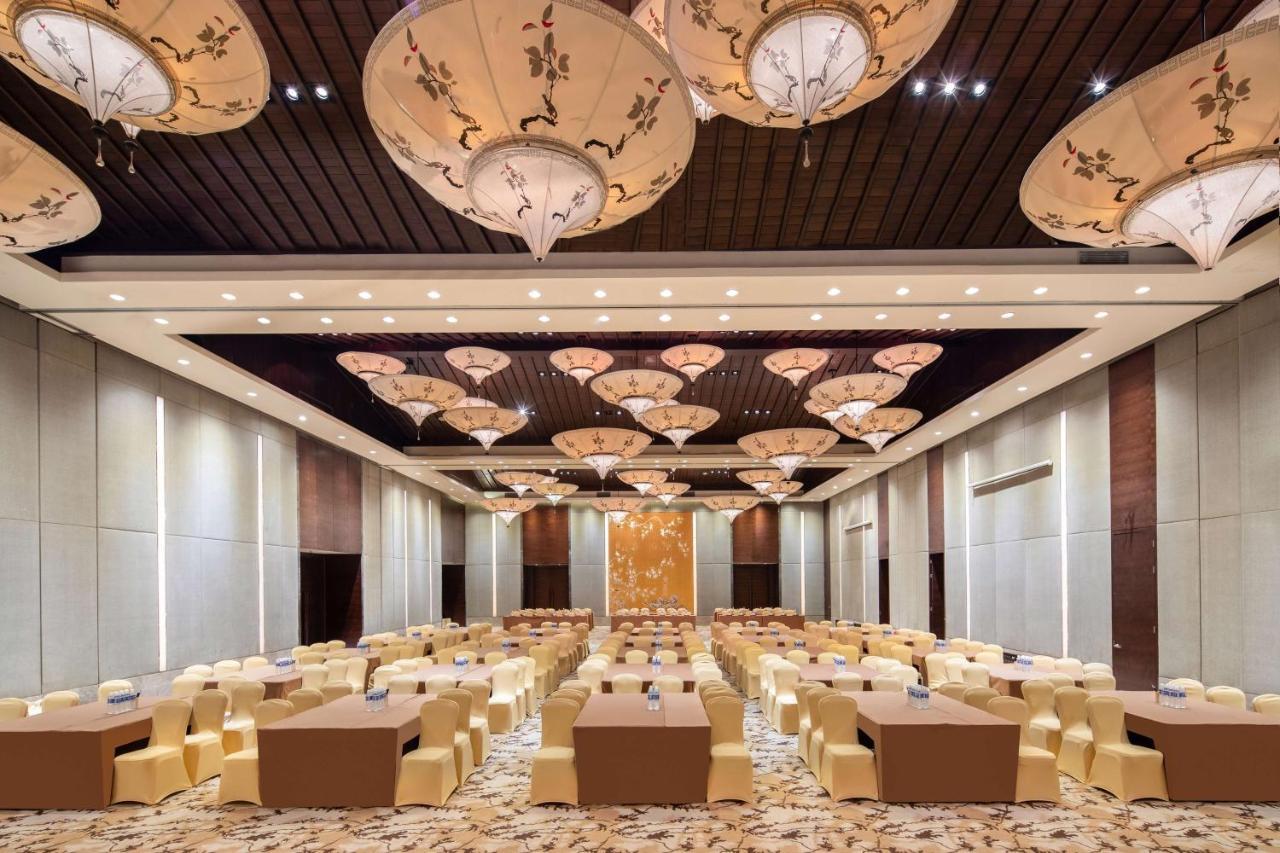 Radisson Blu Resort Wetland Park Wuxi  Exterior photo