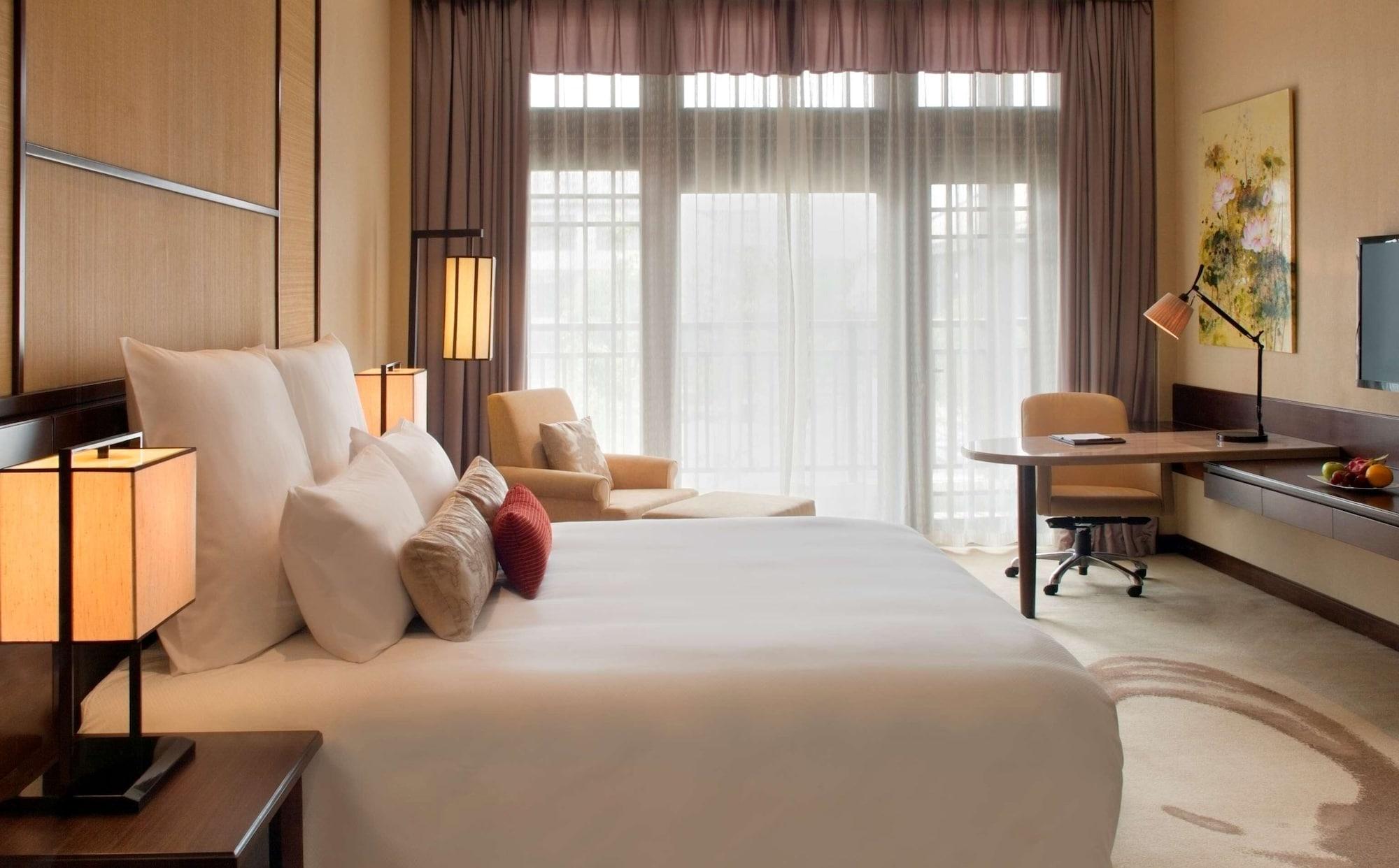 Radisson Blu Resort Wetland Park Wuxi  Exterior photo