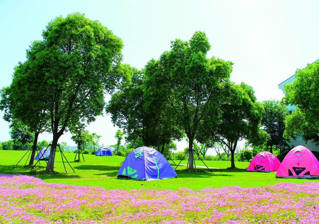 Radisson Blu Resort Wetland Park Wuxi  Exterior photo